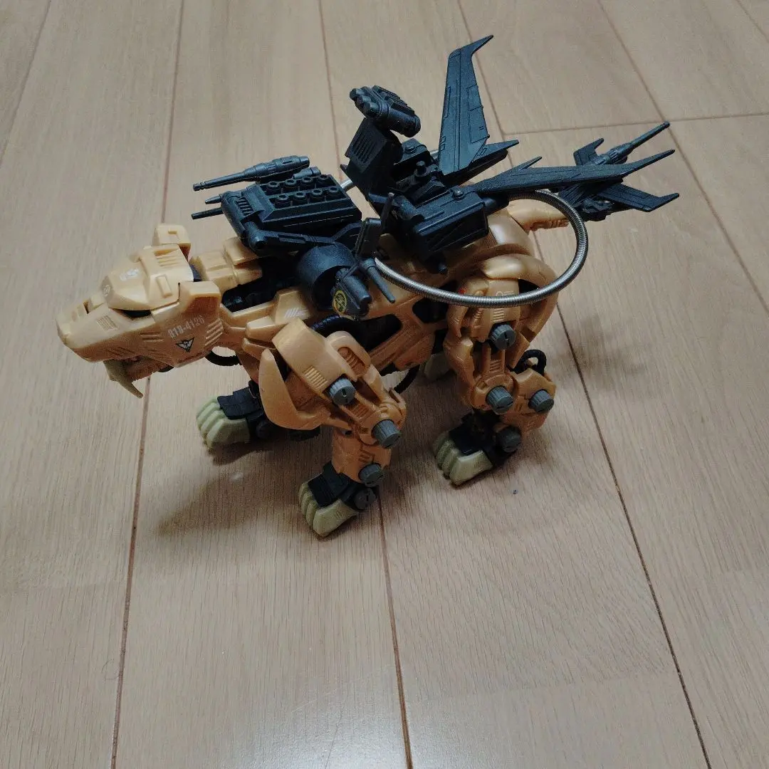 ZOIDS セイバータイガー・スペシャルカラーバージョンゴールド