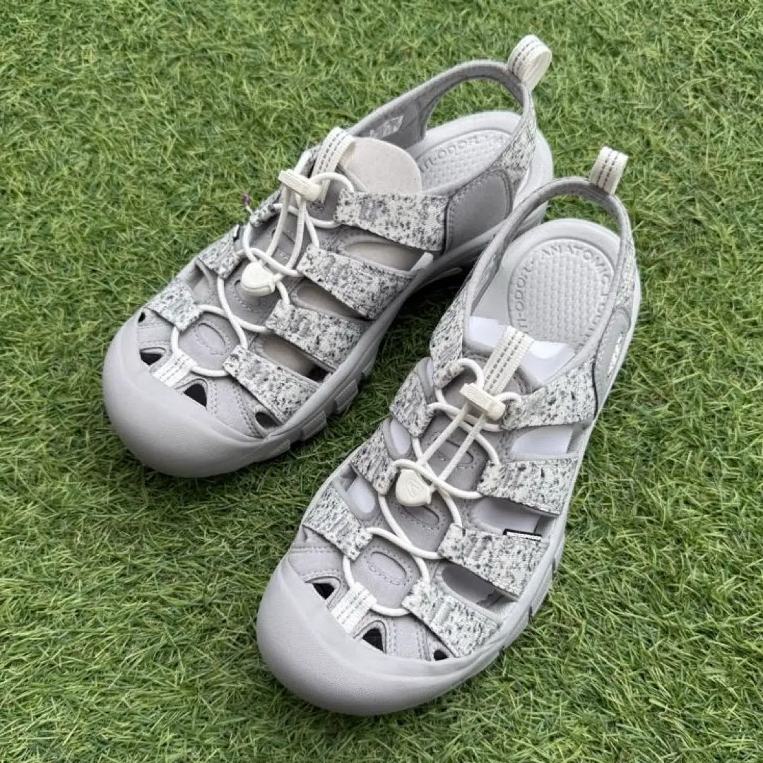 未使用　KEEN ヨギアーツ　タイダイ①　26㎝ KEEN キーン レディース ヨギアーツ Ddye 14 DEAD DYE