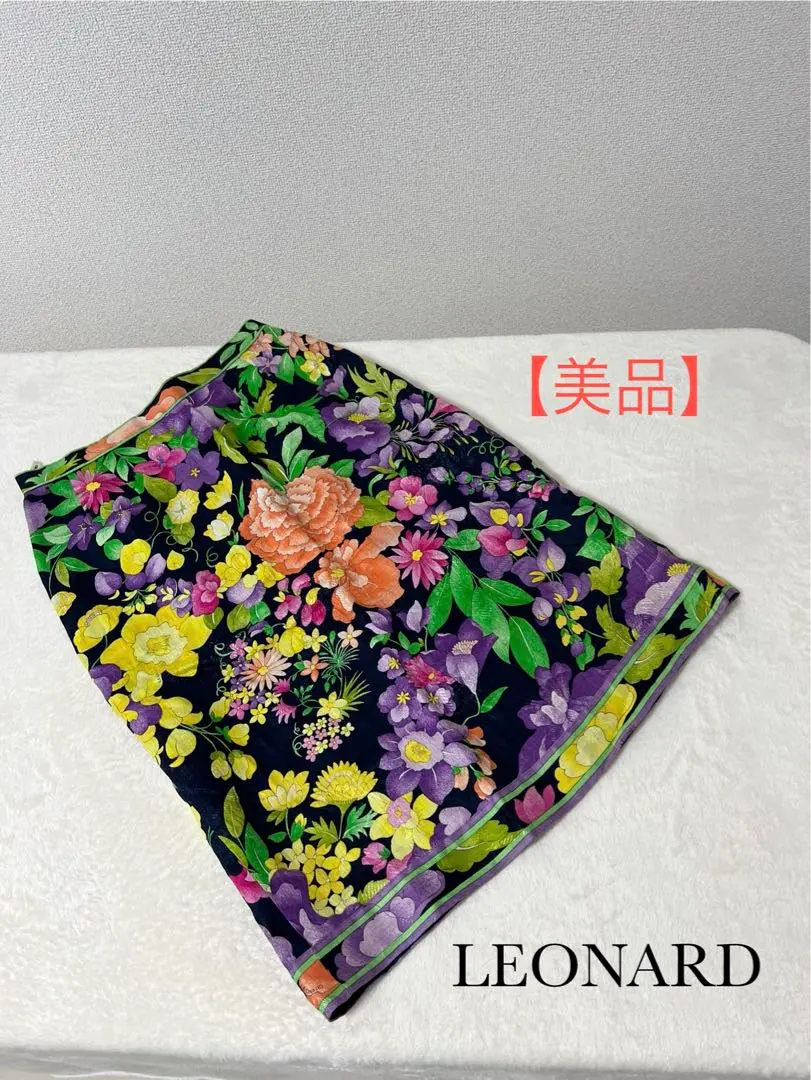 Thumbnail of [Excellent Condition] LEONARD Knee-length Skirt, All-over Floral Print