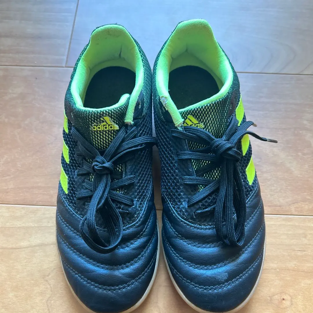 Thumbnail of Adidas futsal shoes, 21.0cm