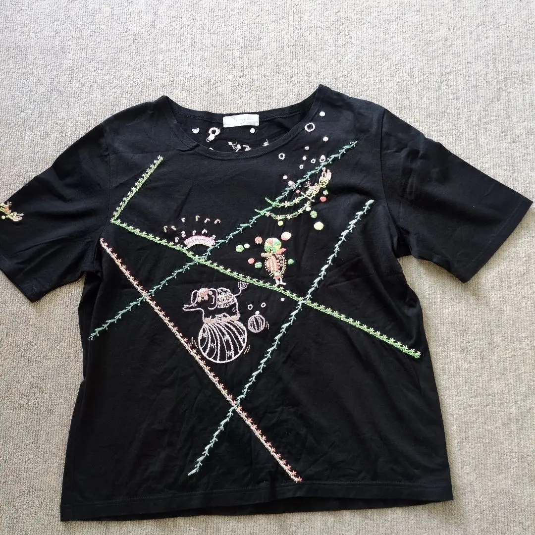 CHikazawa 近沢レース 刺繍 半袖 Tシャツ ブラック Mサイズ CHikazawa 近沢レース 刺繍 半袖 Tシャツ ブラック Mサイズの