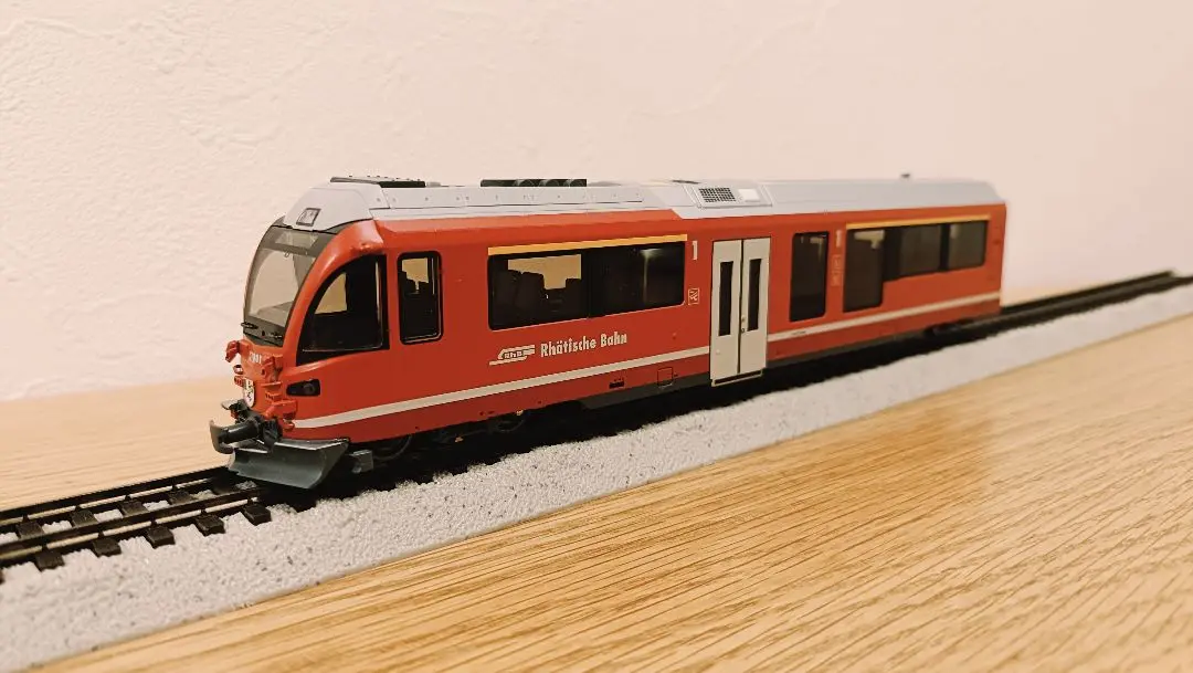 ベルニナ線100周年イベント貨車　BEMO 3280 124 ベルニナ線100周年イベント貨車 BEMO 3280 124