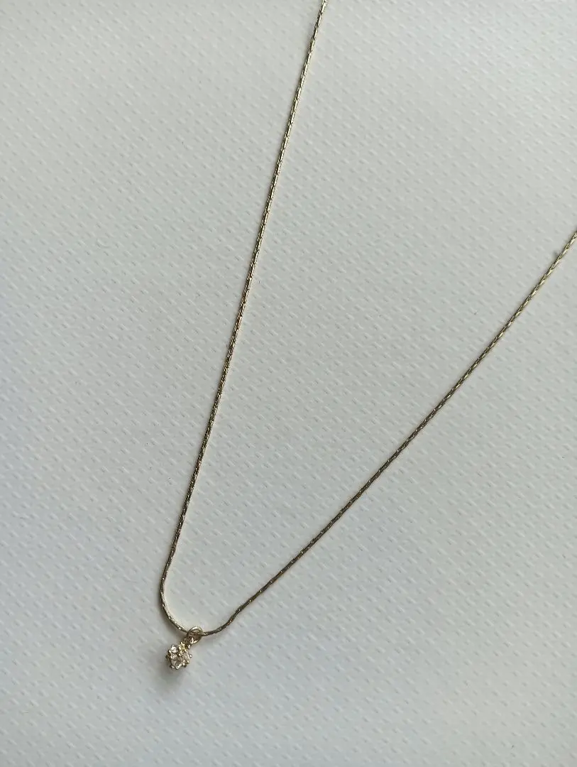 Thumbnail of Gold necklace