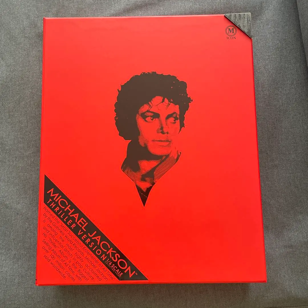 【けんのすけ】ホットトイズ　マイケルジャクソン[thriller]1/6 HOTTOYS 『マイケル・ジャクソン（スリラー版） レビュー