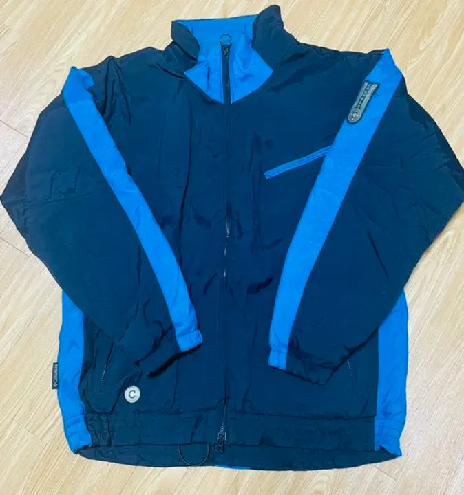 Thumbnail of CONVERT padded jacket puffer jacket