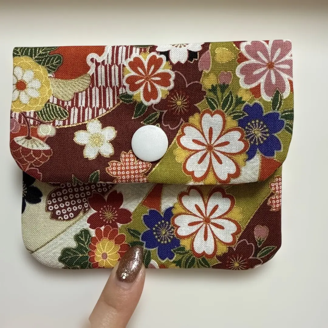 Thumbnail of Pouch, Japanese Pattern, Floral, Retro, Kimono, Yukata, Small Item Organizer, Coin Purse, Handmade