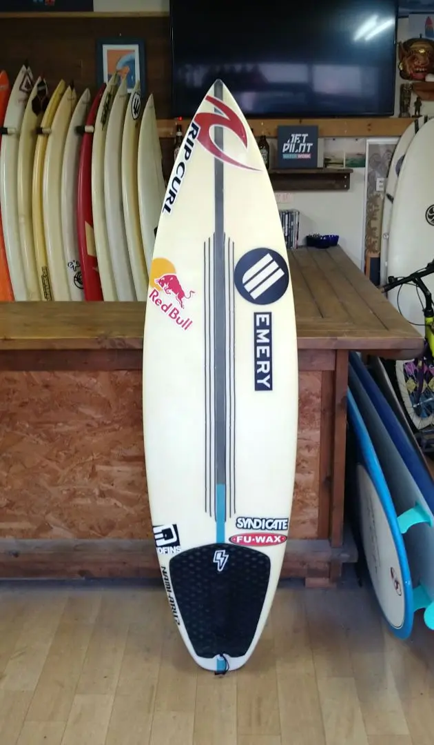 EMERY エメリーサーフボード　レトロベイツイン　5'6 EMERY エメリーサーフボード レトロベイツイン 5'6