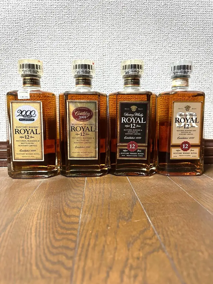 未開栓SUNTORY ROYAL Century 2001 サントリー ローヤル12年