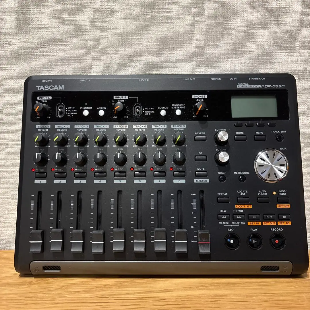 【大幅値下げ中】TASCAM DP-03SD デジタルポータブルスタジオ dp-03sd_main.jpg