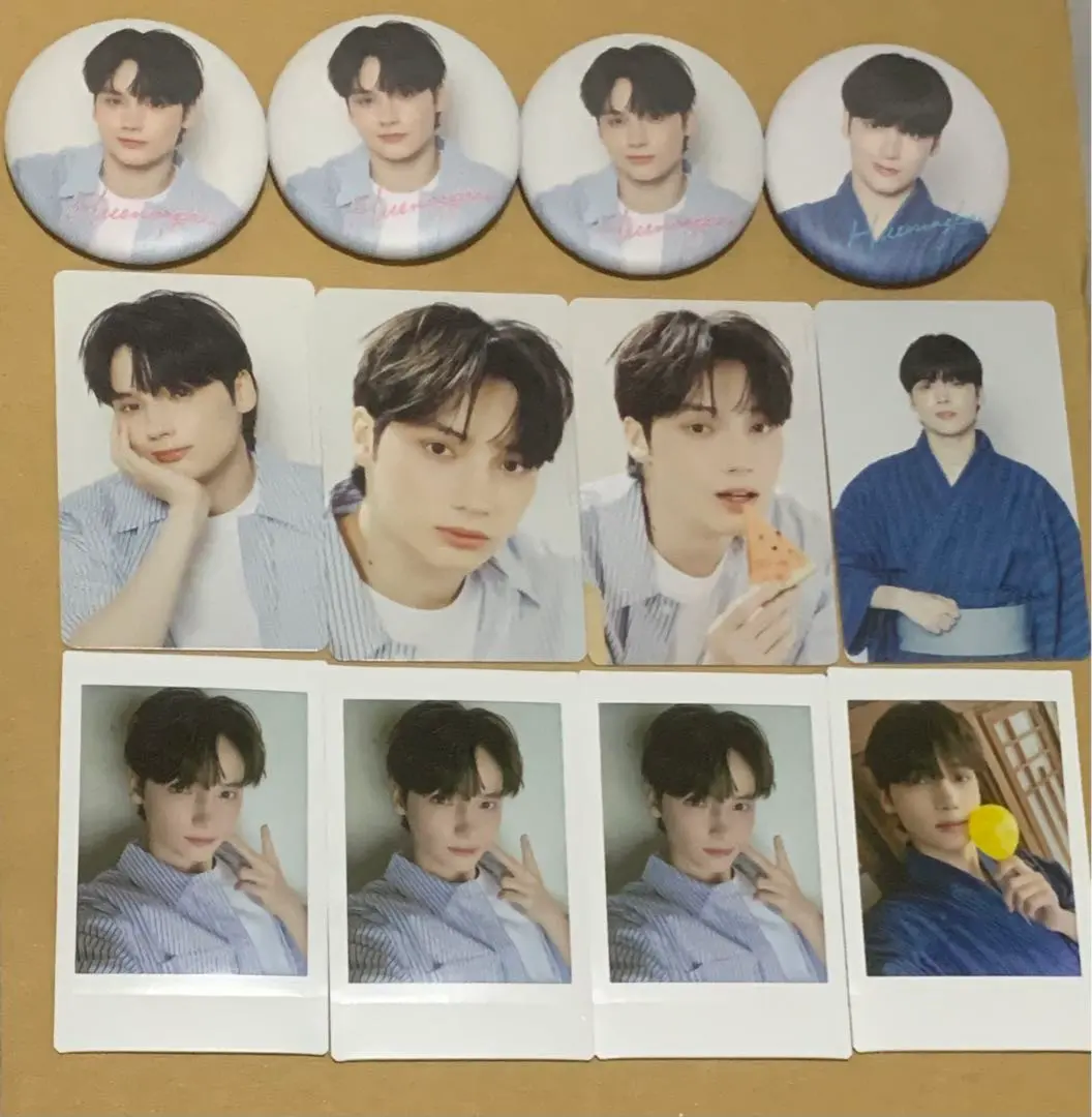Thumbnail of TXT (Tomorrow X Together) - Summer Together trading cards, cheki (polaroid),缶 badges