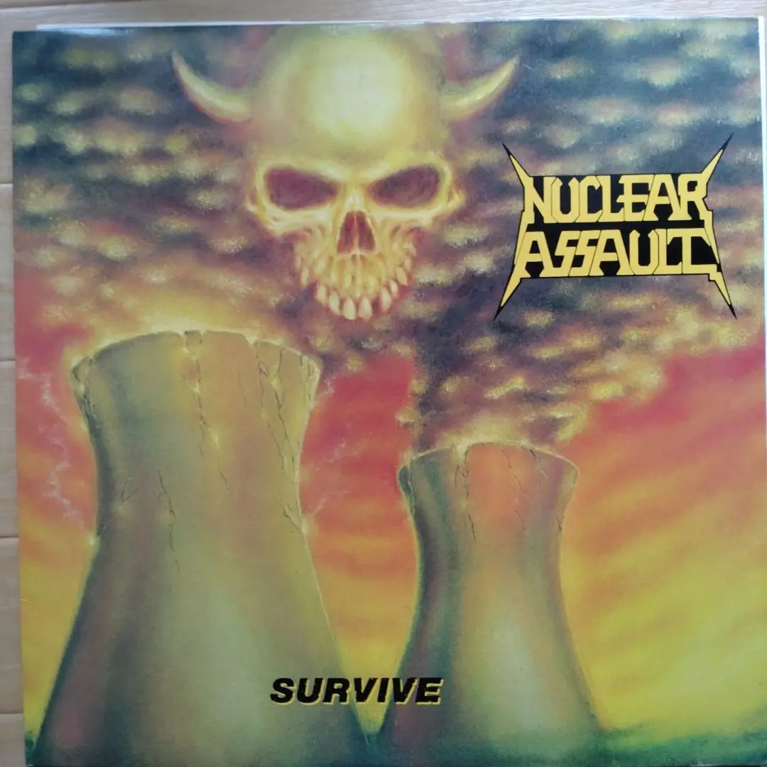 Nuclear Assault ニュークリア・アソルト Survive サバイブ