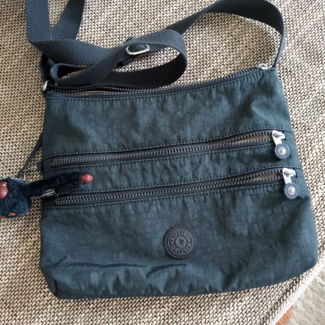 Thumbnail of Kipling shoulder bag