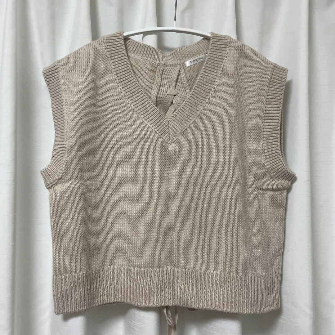 Thumbnail of vest