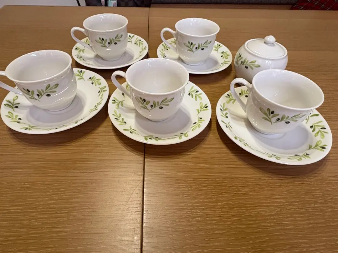 下午茶杯組 白底 綠葉紋樣 的縮圖