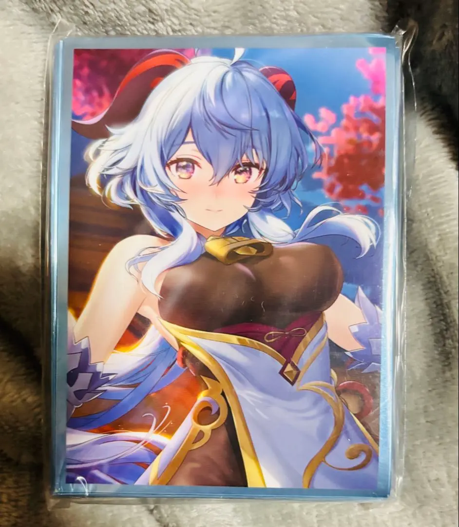 原神 甘雨 卡套 白詰草 未開封品 60枚入 的縮圖