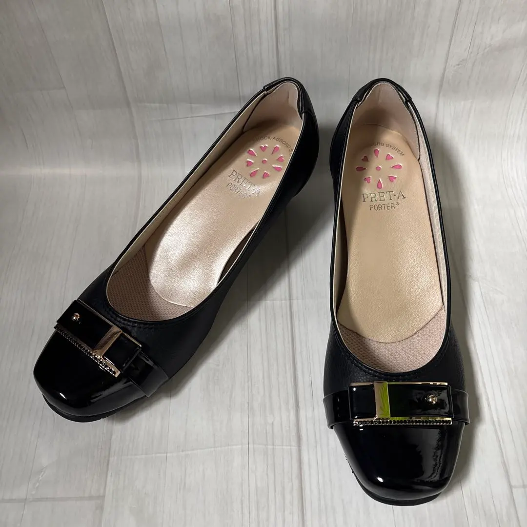 Thumbnail of Pret-a-porter pumps, 23.5cm, enamel, black