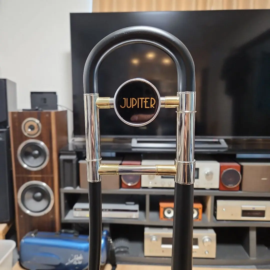 JUPITER JSL-432 トロンボーンハードケース付でマウスピース付 JUPITER JSL-432 トロンボーンハードケース付でYAMAHA47付き