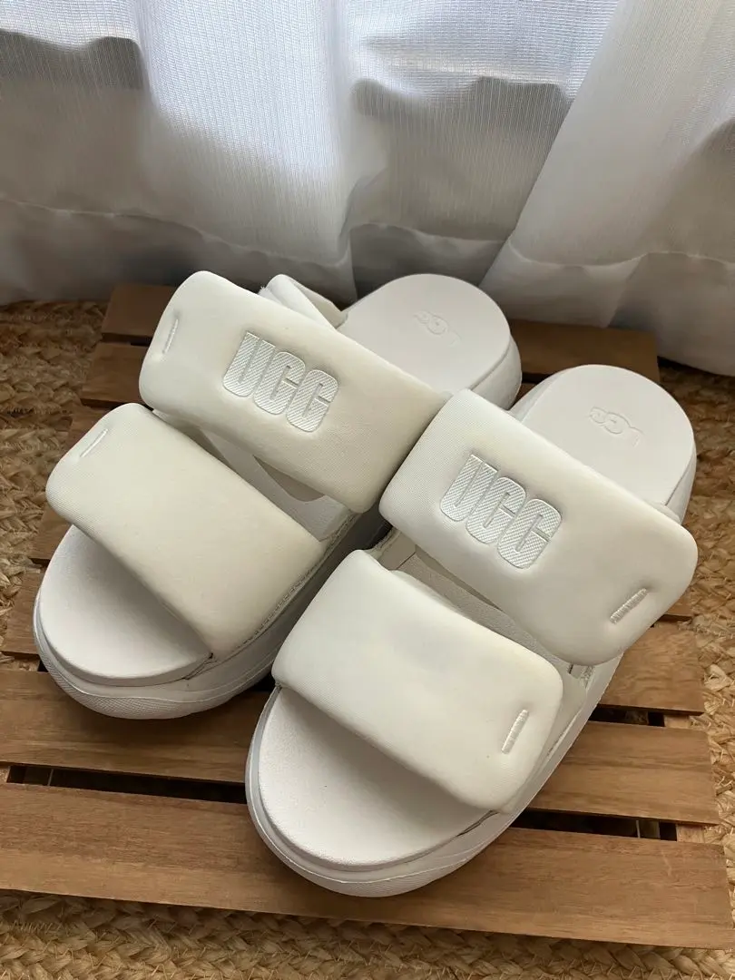 UGGサンダル ラ アルト ステッチ LA ALTO STITCH ホワイト 白 UGG LA ALTO STITCH WHITE 24SS-I（アグ ラ アルト ステッチ