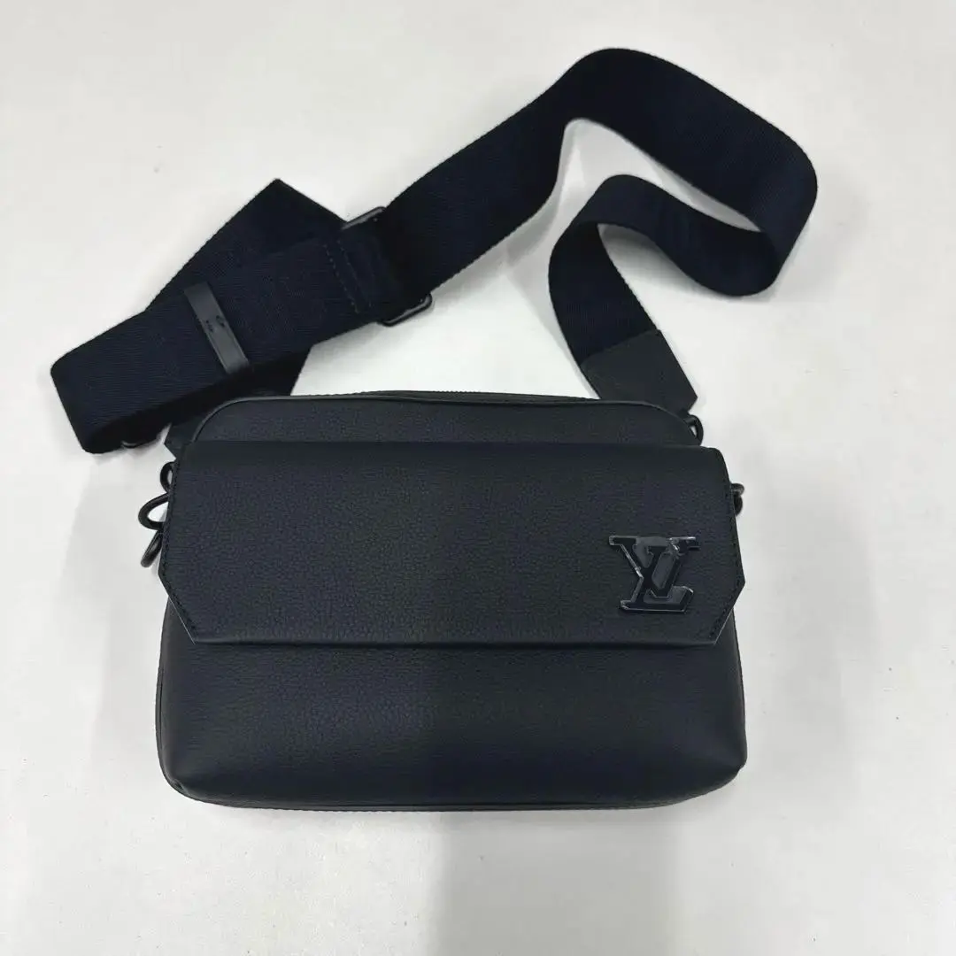 【新品未使用品】ルイヴィトン ファストライン メッセンジャー 箱 保存袋付き ルイヴィトン バッグ メンズ LOUIS VUITTON ボディバッグ