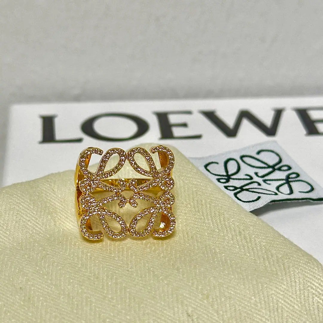 あ*つ様 【希少】LOEWE ロエベ リング 指輪 アナグラム LOEWE - 希少品 LOEWE ロエベ アナグラムリング 指輪 レディース