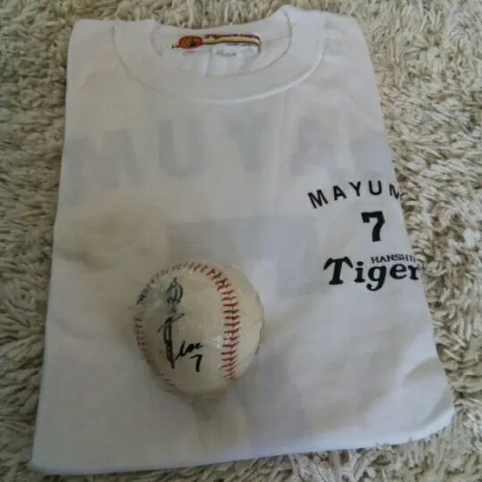 阪神タイガース真弓明信激レアTシャツ&直筆サインボール&似顔絵