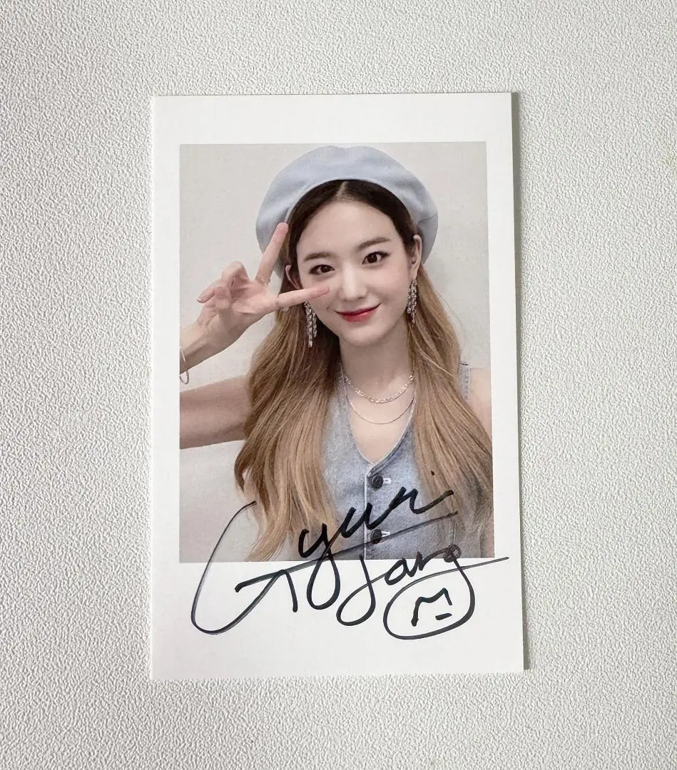 fromis_9 ギュリ　サイン入りトレカ fromis_9 ギュリ 公式トレカ 直筆サイン入り ユニバ特典