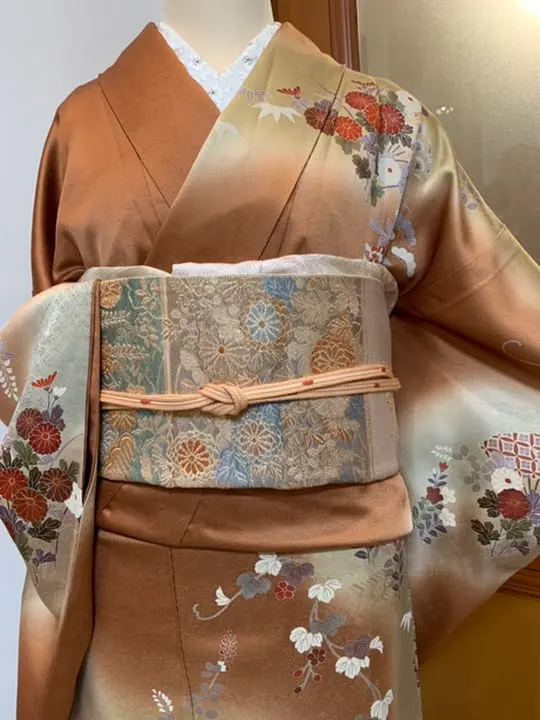 Thumbnail of Brown shaded dyed visiting kimono, Tokamachi Yuzen artist Sofu Okamura, Michinaga fan and floral pattern