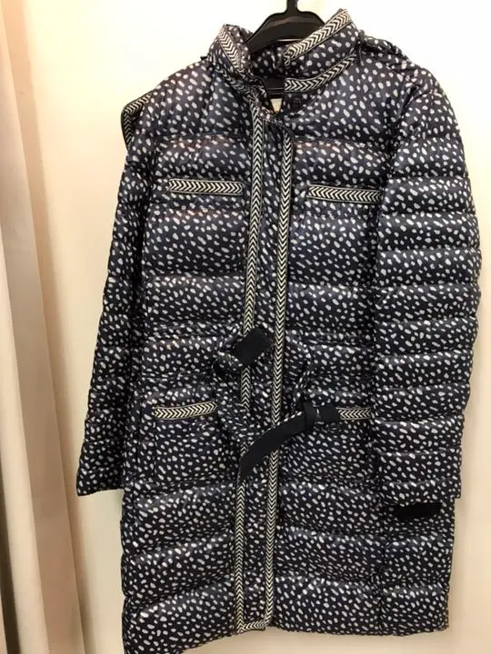 [極美品] ToryBurch トリーバーチ　花柄　ダウンジャケット　上着 極美品] ToryBurch トリーバーチ 花柄 ダウンジャケット 上着