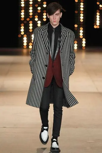 サンローラン　チェスターコート42 2025年最新】Saint Laurent メンズ チェスターコートの人気