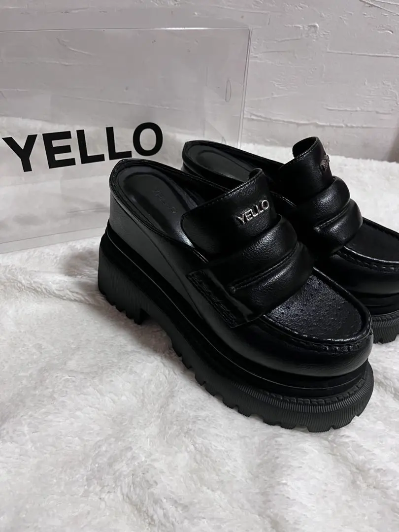 美品♡YELLOW WEISS PLATFORM LOAFERS 厚底ローファー YELLO(イエロ) WEISS PLATFORM LOAFERSレオパードスライド