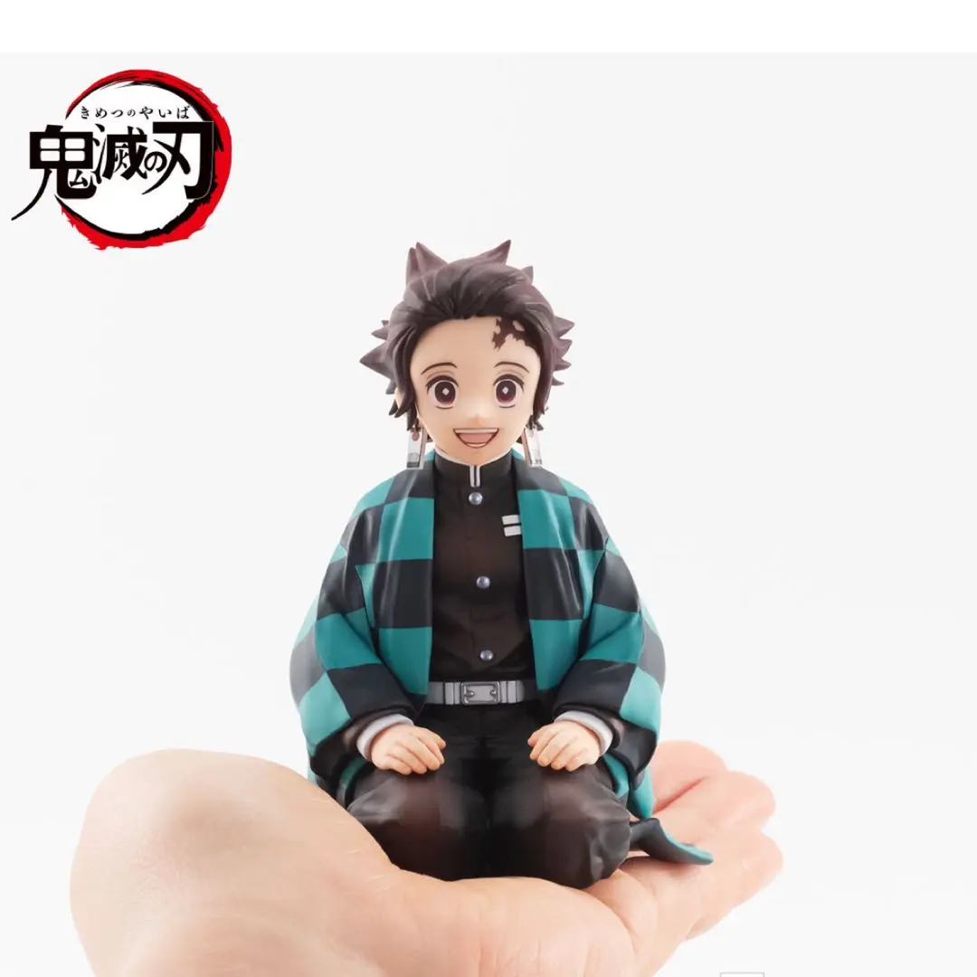 手のひらシリーズ てのひら  炭治郎くん 禰豆子ちゃん 善逸 未開封？ 美品 鬼滅の刃」炭治郎の妹・禰豆子を手のひらサイズでフィギュア化