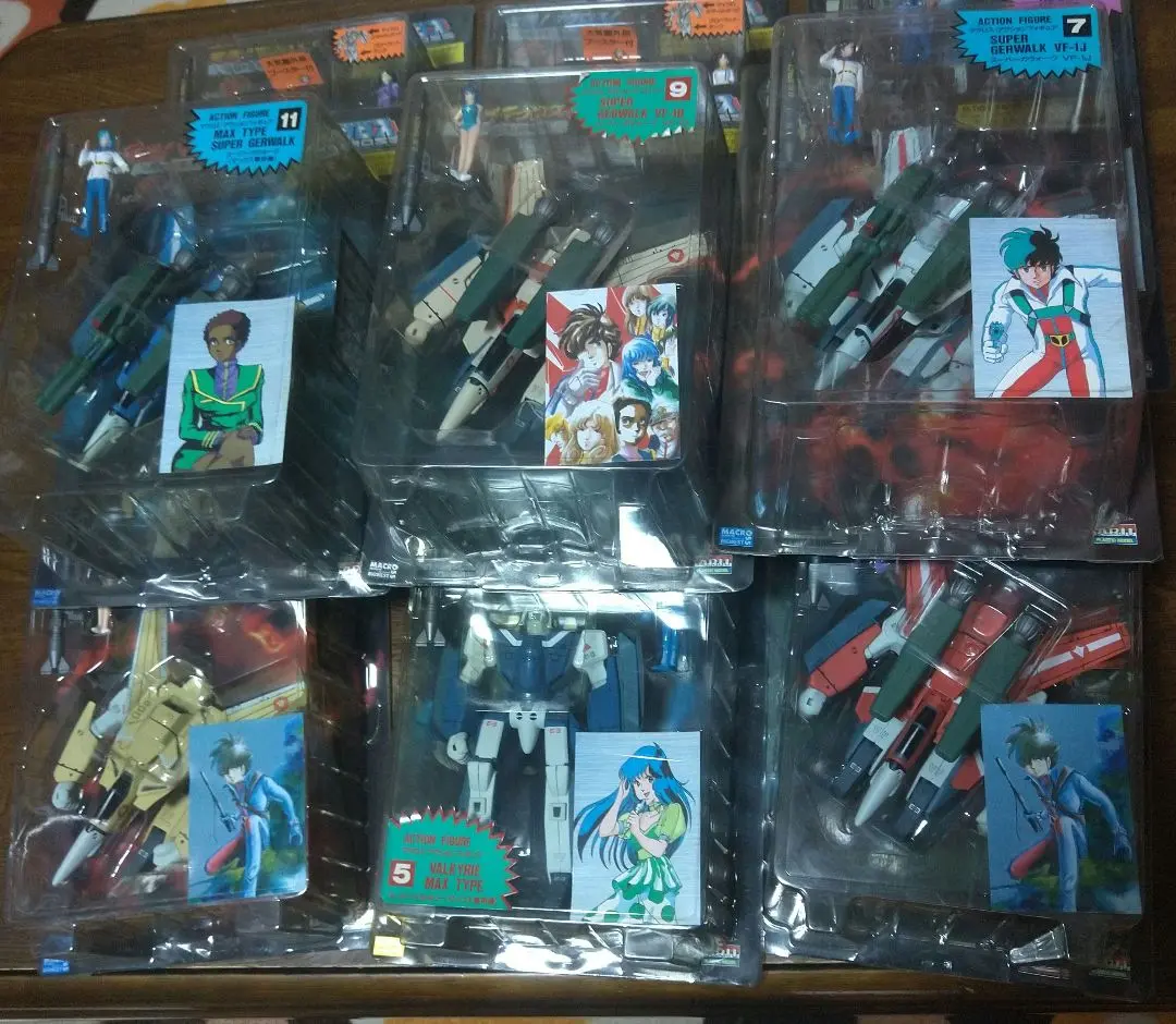 復活!マクロス15周年記念(初期版) マクロス・アクションフィギュア4個セット 有井製作所 復活！マクロス！15周年記念（初期版）マクロス