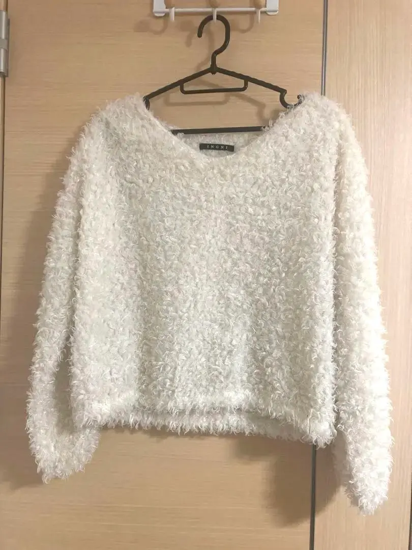 【INGNI】上衣 蓬鬆 短款 白色 M 的縮圖