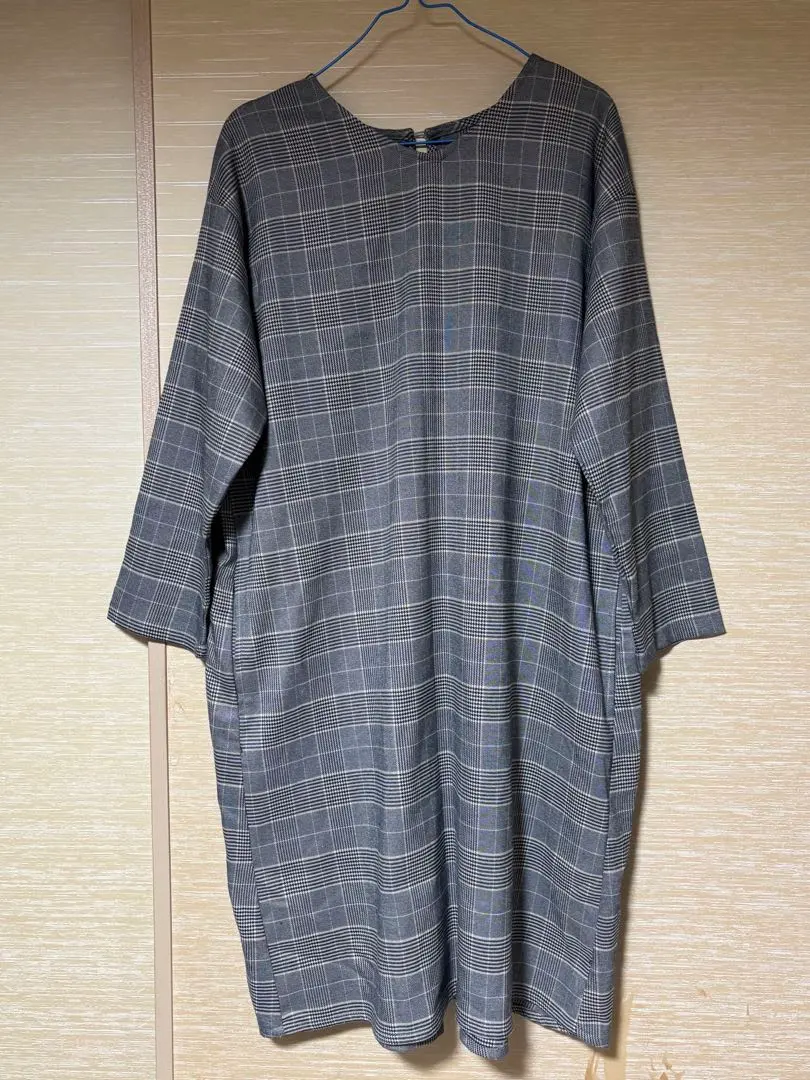 Thumbnail of RAY CASSIN FAVORI Check Pattern Long Sleeve Dress