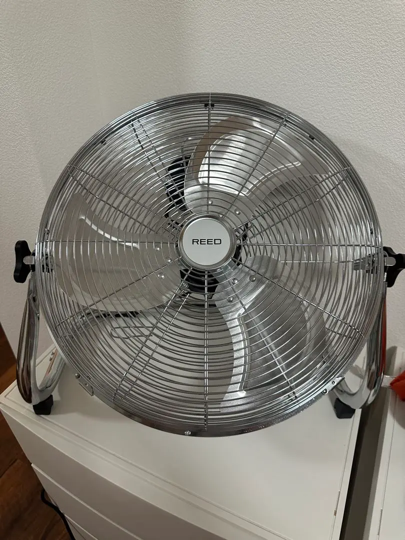 REED メタリック扇風機 3枚ファン REED スチール製 3枚羽根扇風機 メタリックシルバー - メルカリ