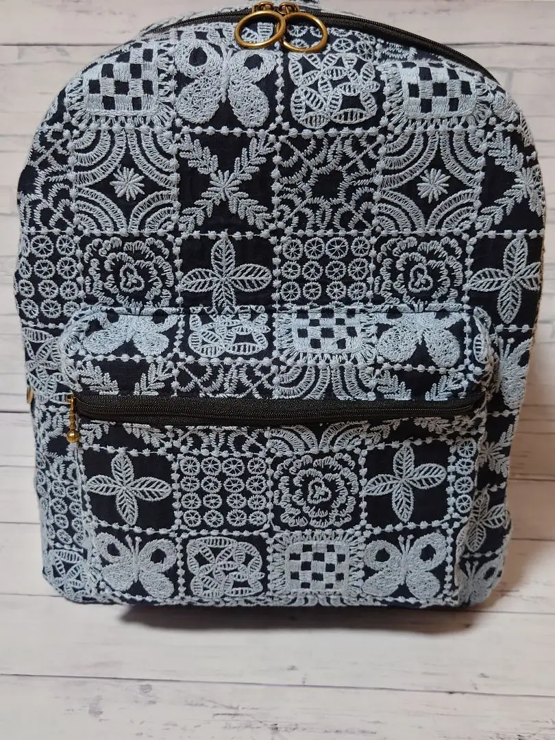 【中古美品】　ミナペルホネン　ポーター　デイパック　リュック　バックパック minaperhonen × PORTER ミナペルホネン ポーター 24SS run run