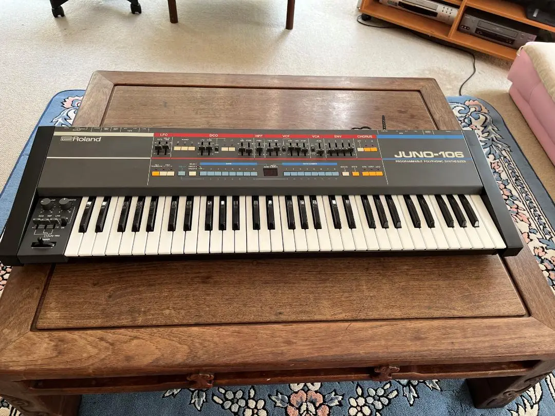 Roland  JUNO-106S　ジャンク　ローランド　キーボード Yahoo!オークション - Roland JUNO-106 シンセサイザー ジャンク品