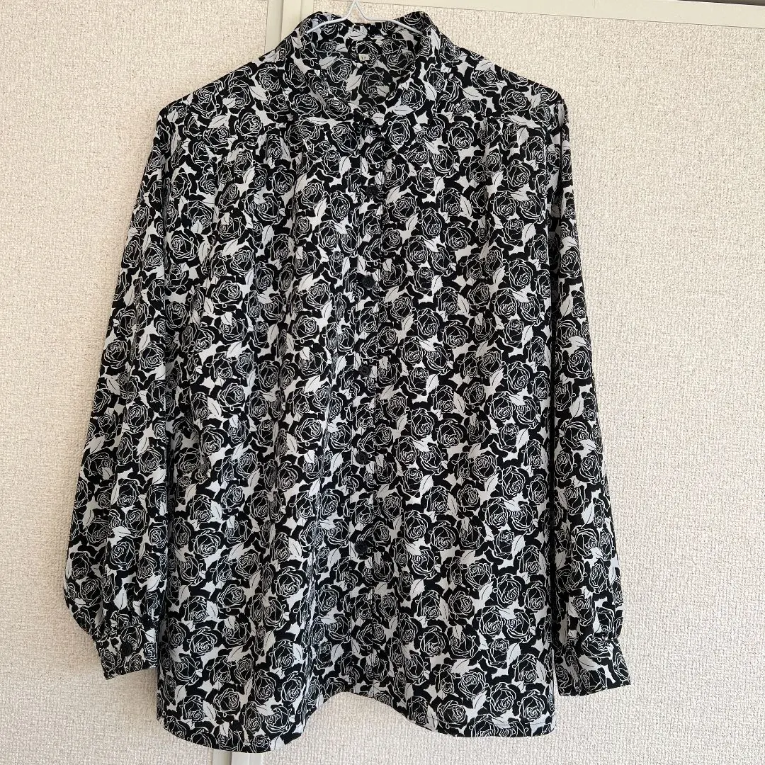 Thumbnail of Patterned shirt, rose pattern, monotone, vintage, women's, unisex, dress shirt