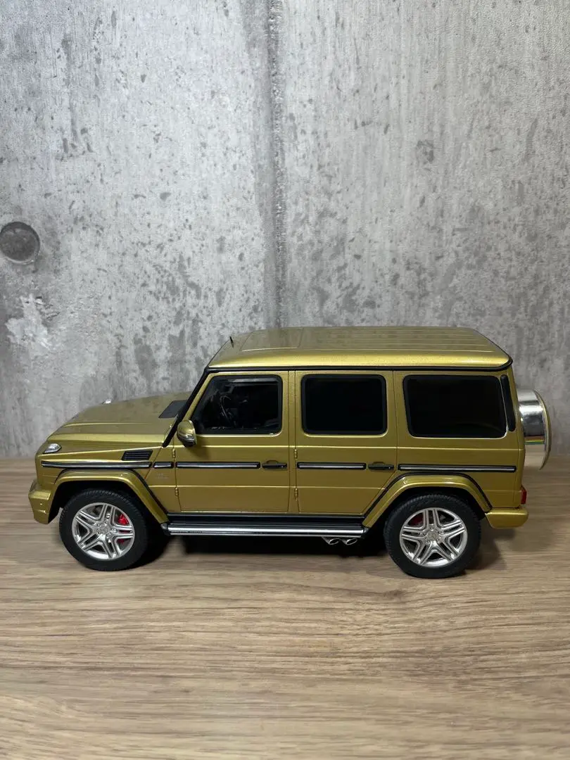 ベンツ Gクラス G500 AMGライン 限定未使用品1/18スケール AUTOart 1/18 メルセデス・ベンツ G500 4X4（イエロー） 76319