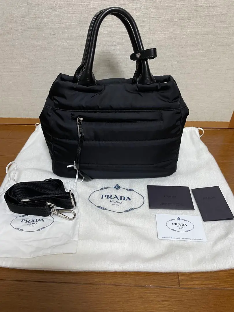 2025年最新】pradaテスートボンバーの人気アイテム - メルカリ