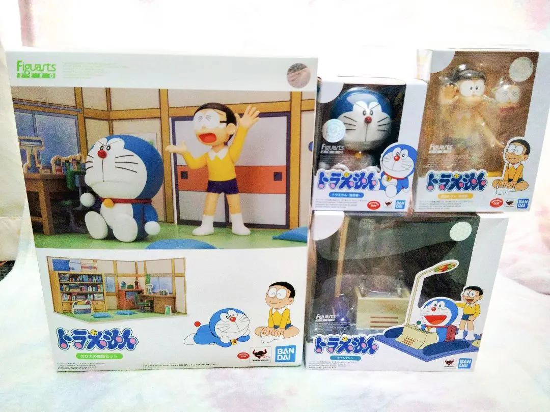 フィギュアーツZERO タイムマシン ドラえもん のび太 【まとめ売り】 あの作中のおなじみのシーンが再現可能！ドラえもん、のび太