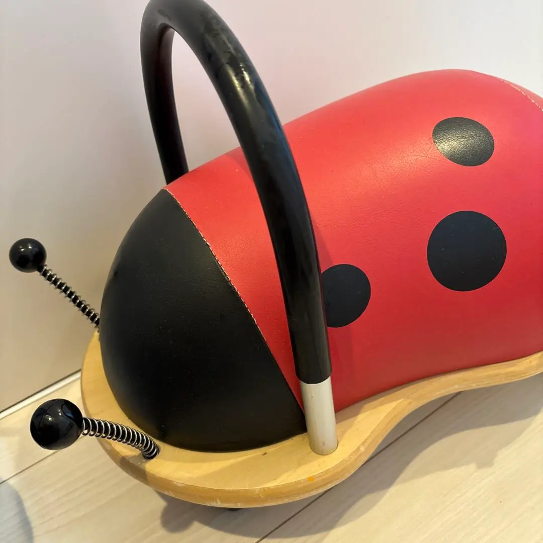 ウィリーバグ　ラトルモビー　赤ちゃんおもちゃセット Amazon.co.jp: Wheely Bug ウィリーバグ S てんとう虫 (WEB001