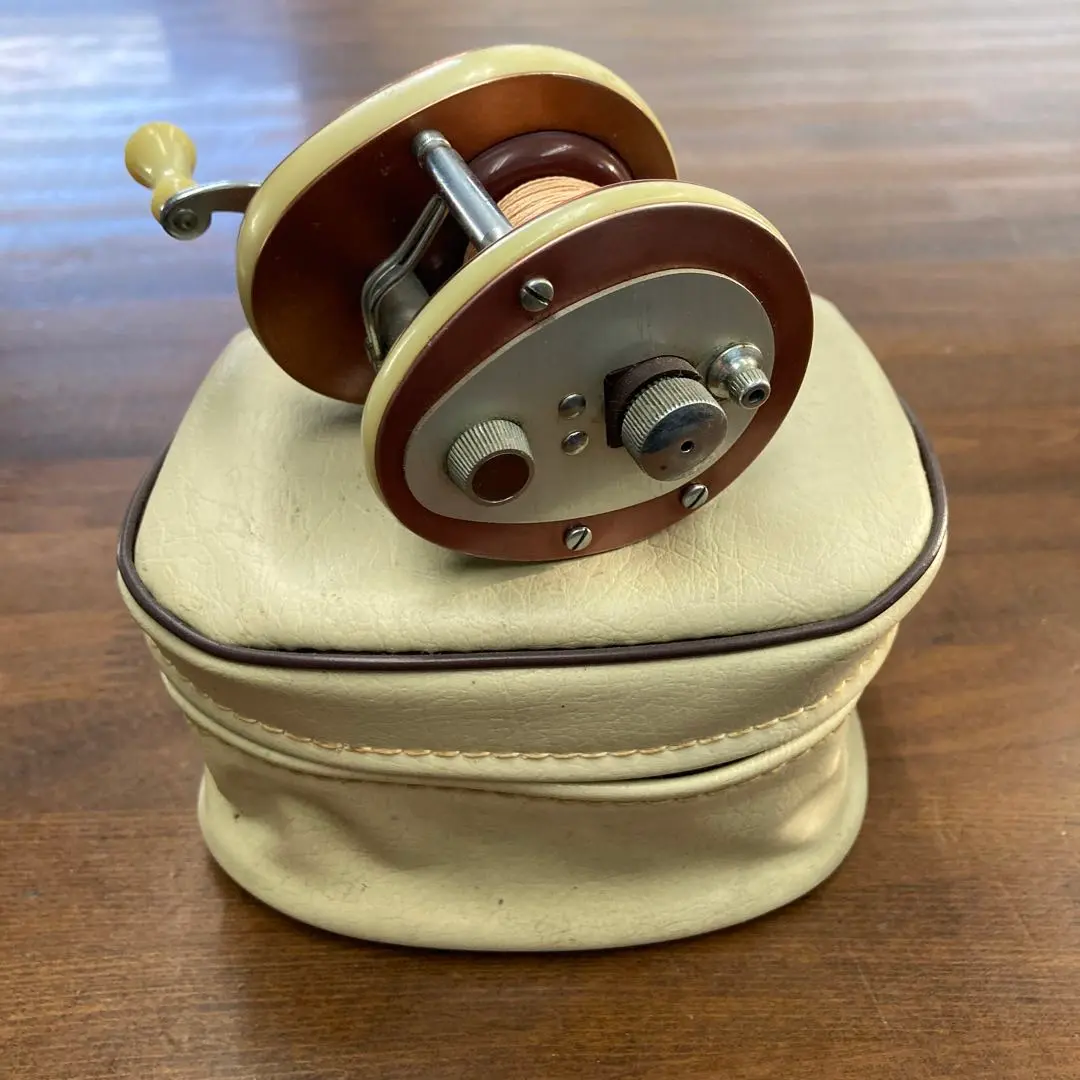 【感謝価格】 テッドウィリアムズ320スピニングリールカーディナル33サイズ リール