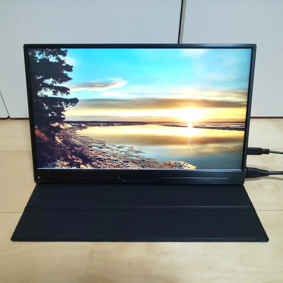 【中古品・本体のみ】4Kモニター・EVC-1504 4Kで綺麗な表示のモバイルモニター 使用レビュー EVICIV EVC