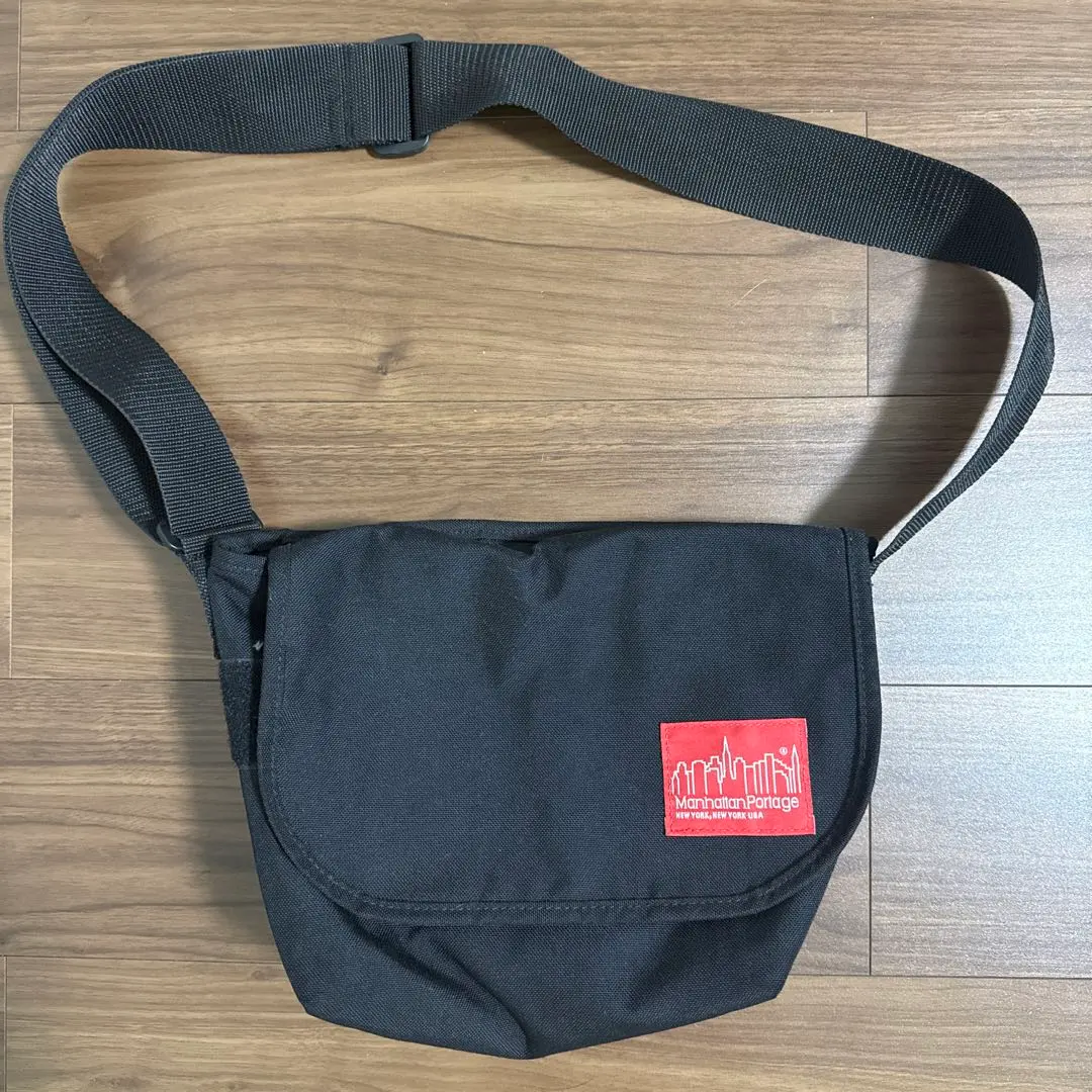 曼哈頓郵差包 黑色肩背包 的縮圖