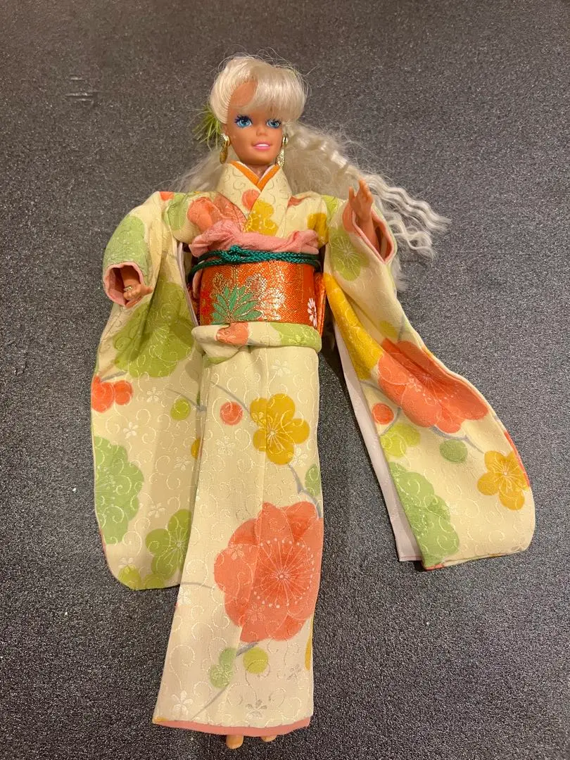 Mi   おまとめ２点  473.　バービー人形　着物　ポピーパーカー バービー人形 ポピーパーカー ジェニー ブライス 服 着物 678