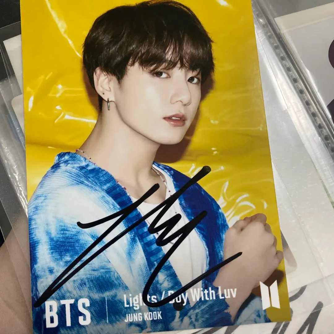 防弾少年団(BTS) - 防弾少年団　グク　サイン　直筆　フォトカード　オヌル　展示会 BTS ジョングク グク 展示会 オヌル フォト セット - メルカリ