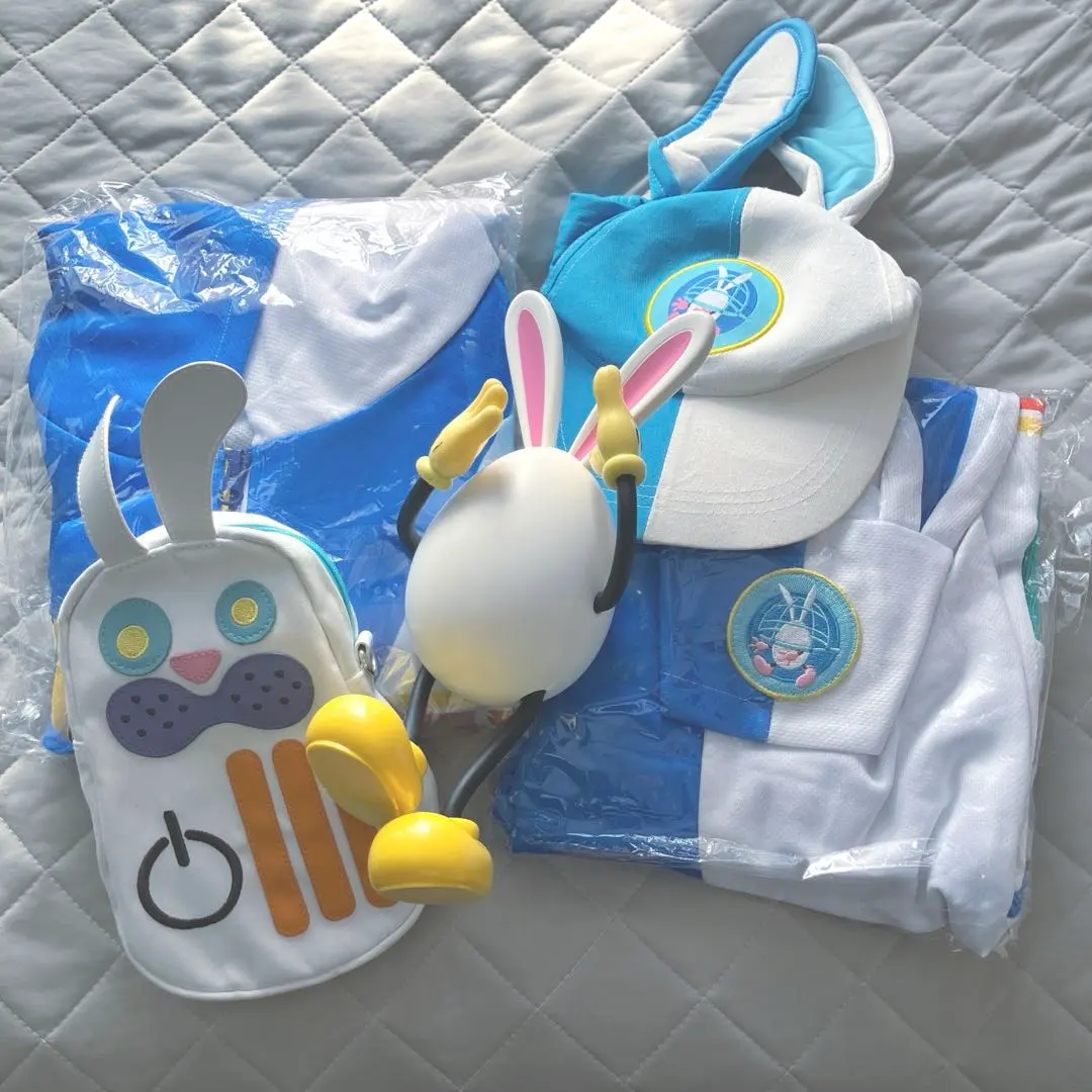 TDL★うさたま★ミッキーパーカー★Lサイズ★ディズニー★イースター★2019★★うさピヨ 完売品　新品タグ付　ディズニー　ミッキー　うさたま　パーカー　Lサイズ