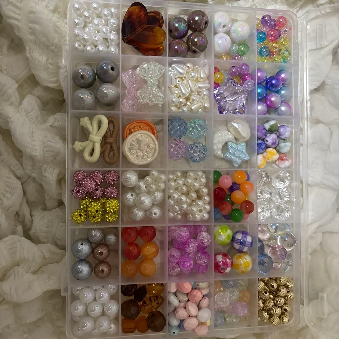 Thumbnail of Beads Lot Sale 22
