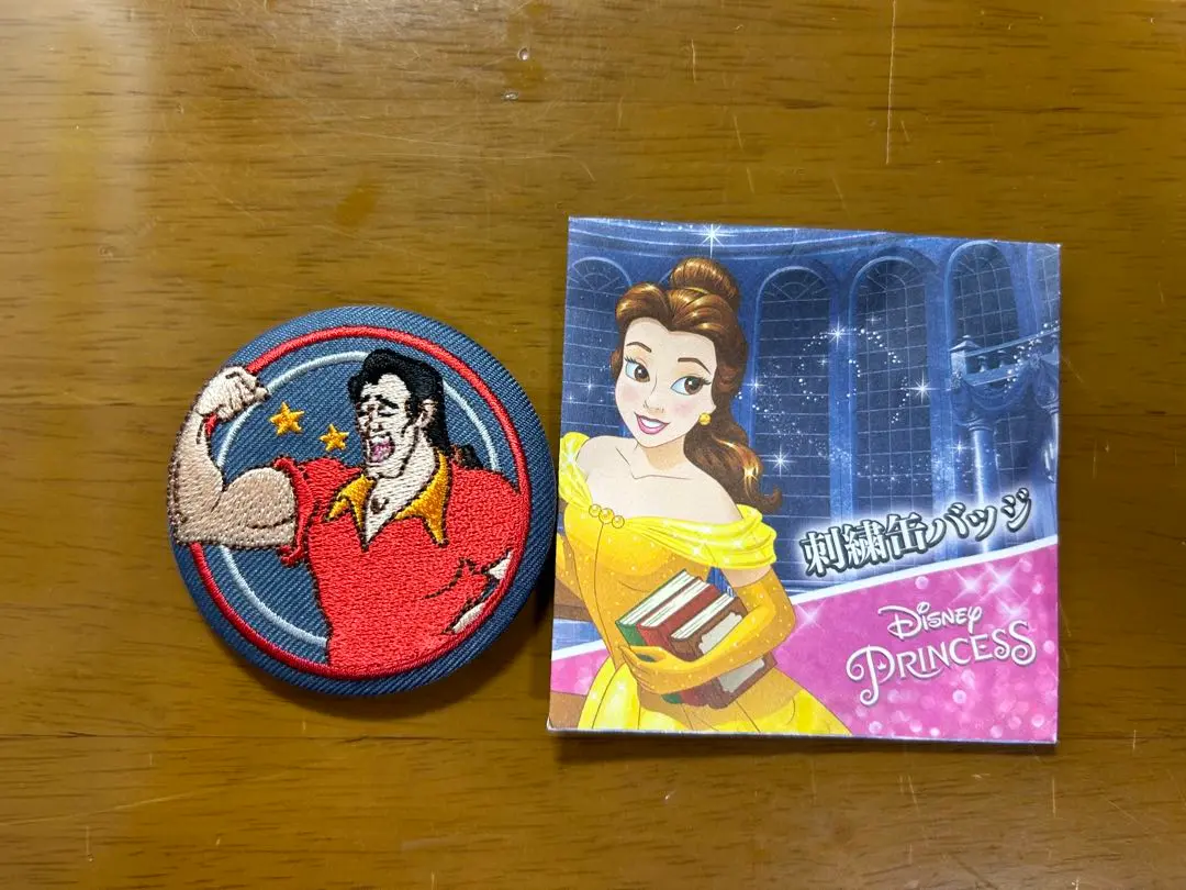 Disney THE MARKET(2024年)カード＆缶バッジ Disney THE MARKET - -I ♥Luv♥ Disney-